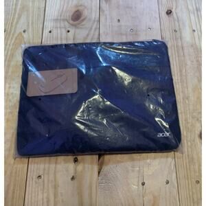 Acer Blue Optical Mouse & 15" Blue Sleeve Bundle